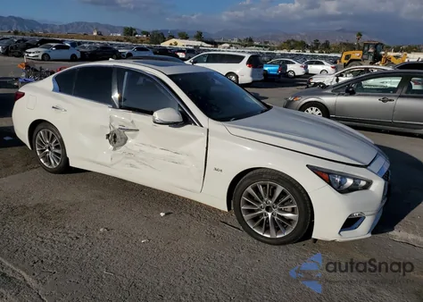 2019 Infiniti Q50 Luxe z USA, uszkodzony, nr VIN JN1EV7AP2KM540198